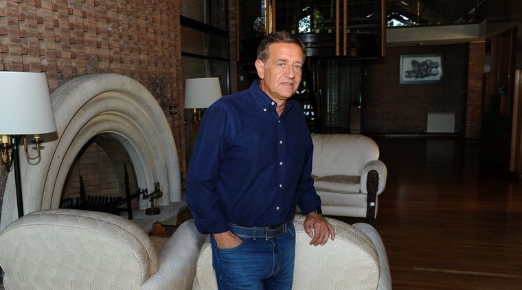 Rodolfo Suarez en la residencia oficial. Foto: ALF PONCE MERCADO / MDZ