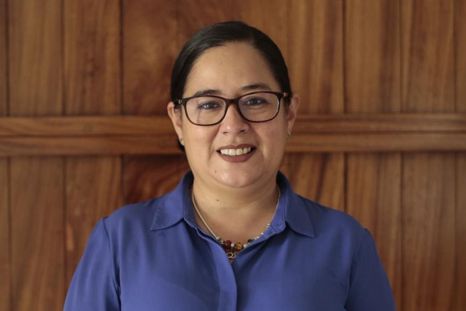 Ruth López es la jefa de la Unidad de Anticorrupción y Justicia de Cristosal, la principal organización que trabaja en la defensa de los derechos humanos en El Salvador. Ruth López es la jefa de la Unidad de Anticorrupción y Justicia de Cristosal, la principal organización que trabaja en la defensa de los derechos humanos en El Salvador.
