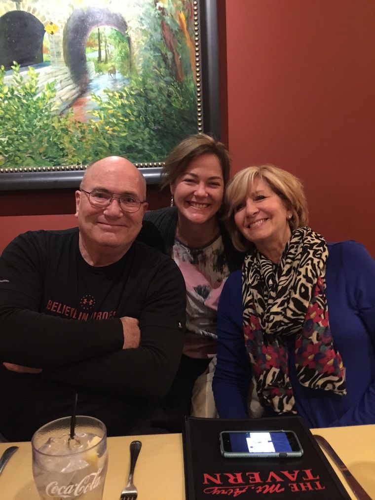 Después de casi 40 años, Deb, Kevin y Val pudieron reencontrarse nuevamente.