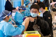 Al 14 de marzo, China había administrado 4,51 dosis por cada 100 personas. Foto: GETTY IMAGES