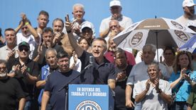 La CGT se planta frente al Gobierno con un paro general