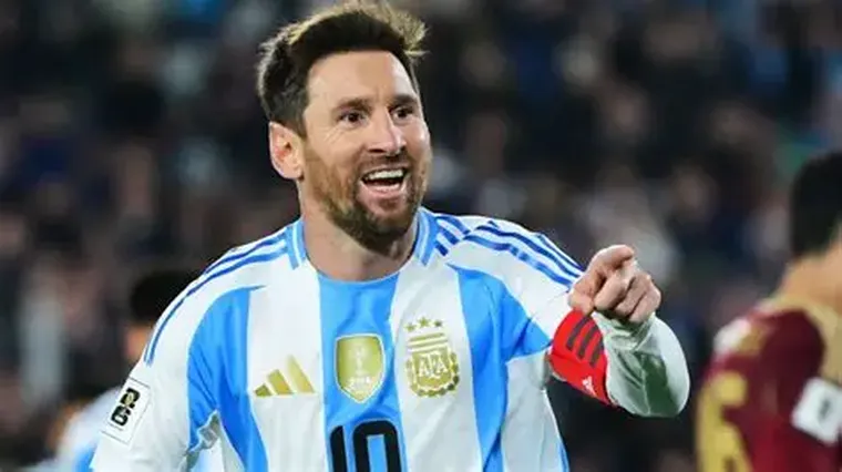 Messi no se entiende por picos aislados de genialidad, sino por la continuidad de ese nivel. Messi no se entiende por picos aislados de genialidad, sino por la continuidad de ese nivel.