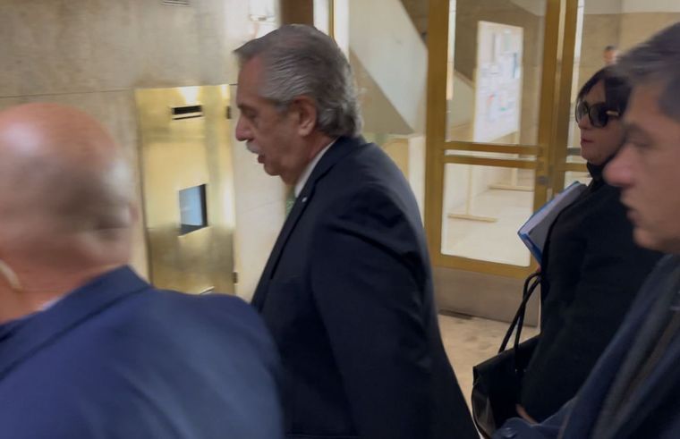 Alberto Fernández.jpeg