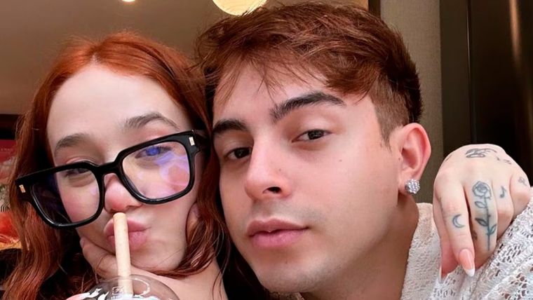 Ángela Torres y Rusherking se separaron a mediados de junio. Ángela Torres y Rusherking se separaron a mediados de junio.