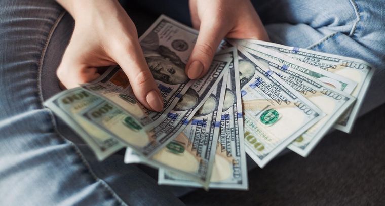 Una operación de compra de dólares casi termina de la peor manera en pleno centro mendocino. Foto: hypernoir.com