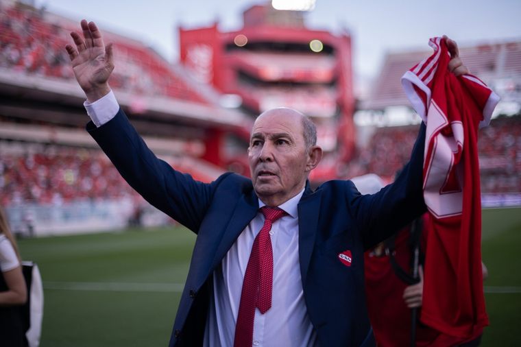 Para Ricardo Bochini, Independiente no tiene plantel para campeonato. Foto: Archivo