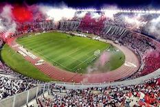 la estrategia de la subcomision del hincha de river para ayudar al equipo a dar vuelta la serie ante velez