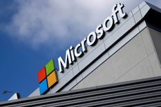 El área de Cloud + AI concentra los salarios promedio más altos, superando los 200 mil dólares anuales.