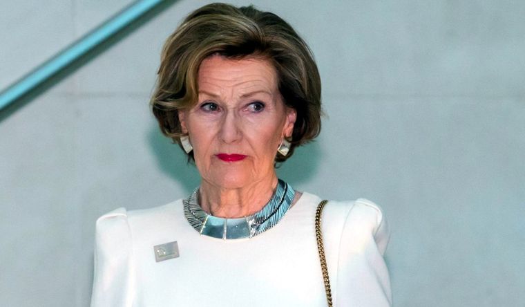 Sonia, al igual que su marido, el rey, tiene problemas respiratorios. Foto: Efe.