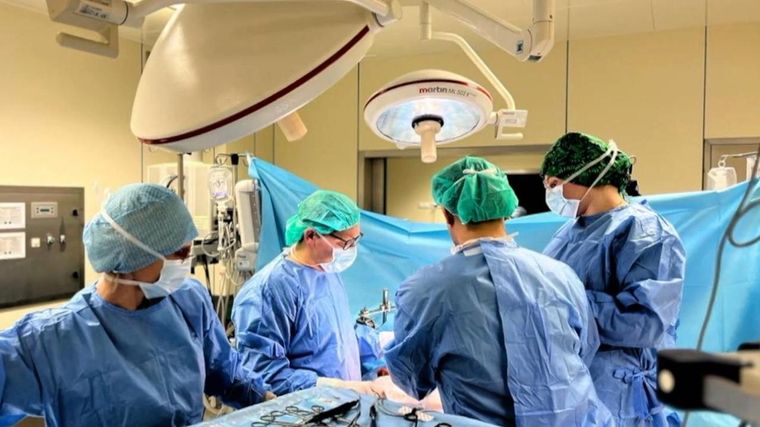 La importancia de la reconstrucción mamaria trasciende lo estético.