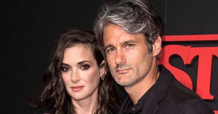 Foto: https://celebrity.land/cronologia-de-la-relacion-de-winona-ryder-y-scott-mackinlay-hahn-fotos/