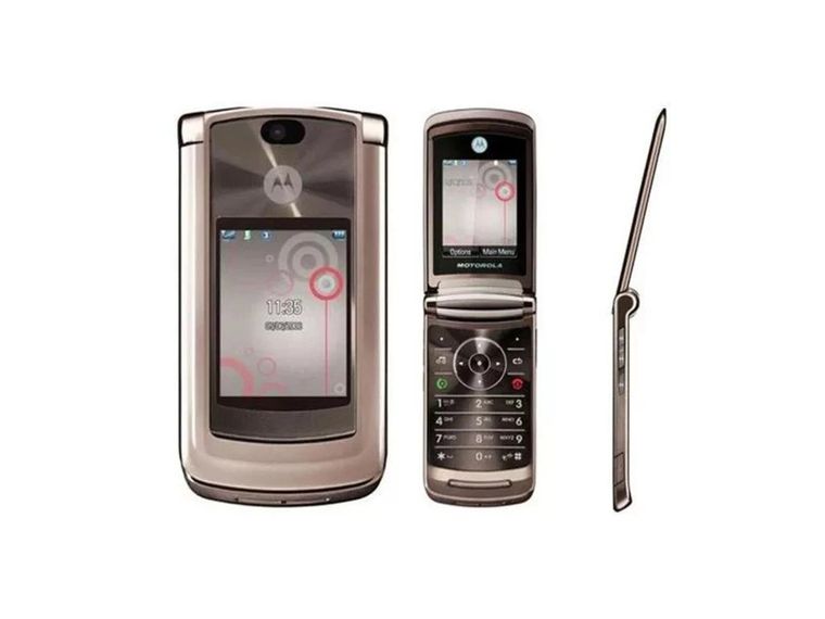 La línea Razr2 incorpora pantallas externas más funcionales para mejorar la interacción con el usuario. La línea Razr2 incorpora pantallas externas más funcionales para mejorar la interacción con el usuario.