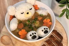 Así luce un típico plato de comida kawaii. Así luce un típico plato de comida kawaii.