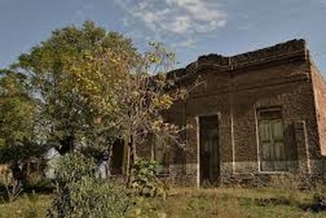 La iniciativa presentada en la Legislatura bonaerense busca que no haya más pueblos fantasmas, como San Mauricio partido de Rivadavia, en la provincia de Buenos Aires. La iniciativa presentada en la Legislatura bonaerense busca que no haya más pueblos fantasmas, como San Mauricio partido de Rivadavia, en la provincia de Buenos Aires.