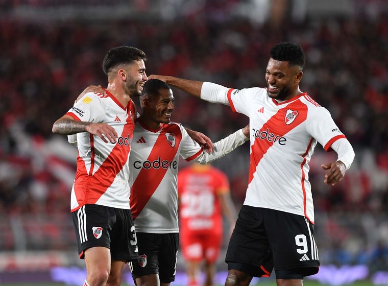 River y Atlético Tucumán se miden en el Monumental Foto: Télam