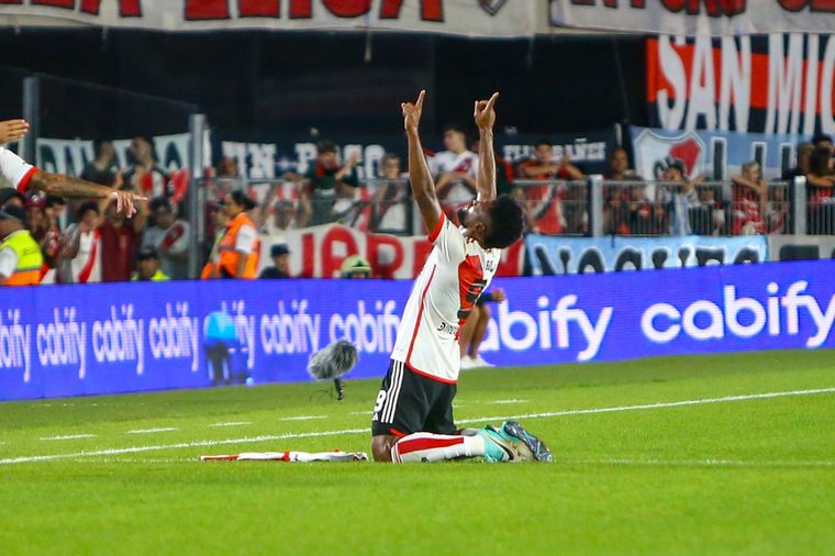 Borja sumó dos goles más a su cuenta personal en River. Foto: Fabián Salamone / MDZ