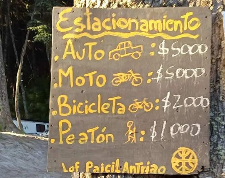 La Cascada Inacayal es uno de los atractivos naturales más visitados de la Patagonia durante el verano.