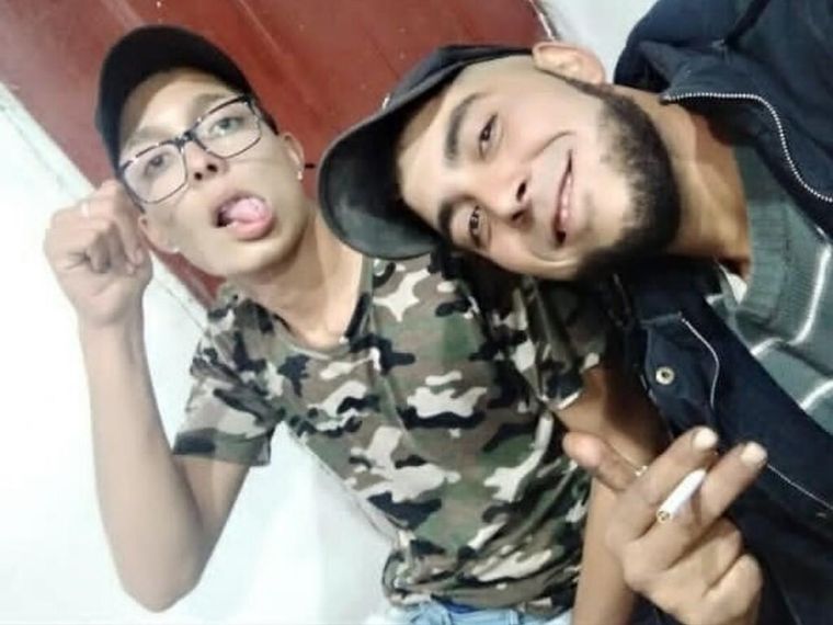 En teoría, los hermanos iban a cobrar una deuda. Pero luego hallaron sus cadáveres
