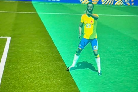 Una de las imágenes del Mundial. Colombia festejó sobre la hora, pero el VAR le anuló el gol por una posición adelantada de apenas centímetros. Una de las imágenes del Mundial. Colombia festejó sobre la hora, pero el VAR le anuló el gol por una posición adelantada de apenas centímetros.