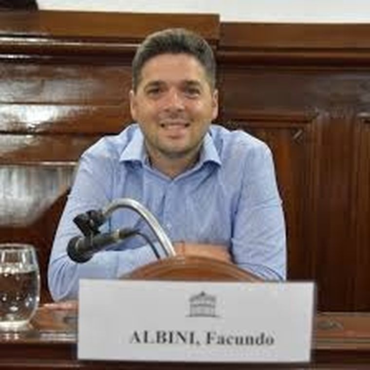 Facundo Albini, ex concejal de Fuerza Patria, quien por el caso no pudo asumir para su reelección Facundo Albini, ex concejal de Fuerza Patria, quien por el caso no pudo asumir para su reelección