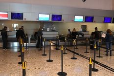 Los aeropuertos volvieron a funcionar tras 7 meses de inactividad por la irrupción de la pandemia Foto: ALF PONCE MERCADO / MDZ
