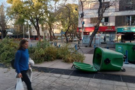 El viento Zonda se sentirá desde las primeras horas de la siesta y podría extenderse hasta las 19 en distintas zonas de Mendoza. El viento Zonda se sentirá desde las primeras horas de la siesta y podría extenderse hasta las 19 en distintas zonas de Mendoza.