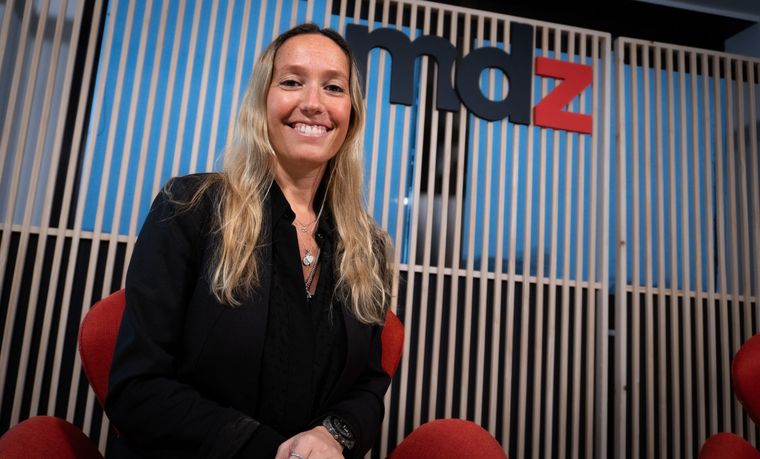 Verónica Dobronich en la redacción de MDZ.  Foto: Analía Melnik/MDZ