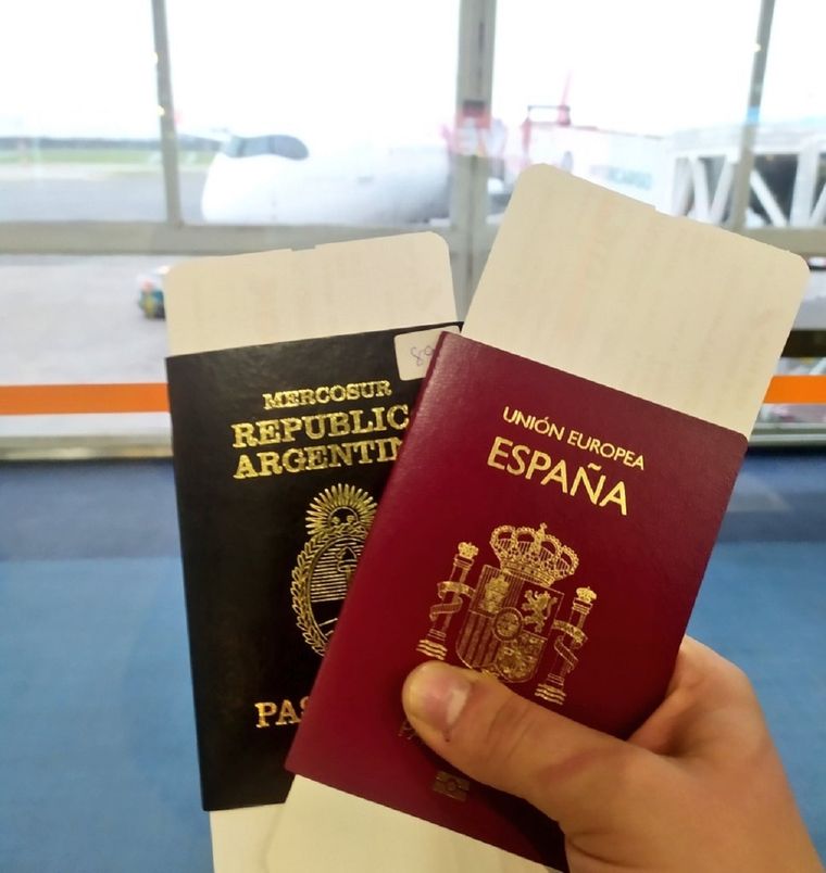 Desde Alicante argentinos comparten su experiencia y asesoran a quienes se quieren mudar allí