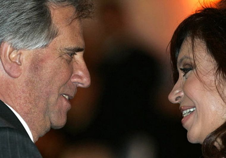 Cristina Kirchner y Tabaré Vázquez se cruzaron hoy elogios Foto: Gentileza Infobae