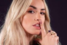 ¡un fuego! desde su cama, lali cautivo a sus fanaticos