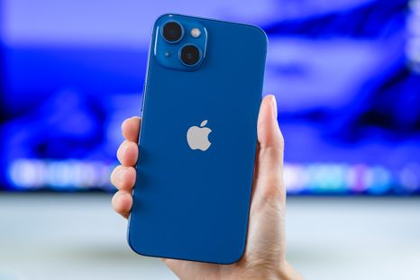 El iPhone 13 de 128 GB aparece en Mercado Libre a $999.999 en pleno Hot Sale. El iPhone 13 de 128 GB aparece en Mercado Libre a $999.999 en pleno Hot Sale.