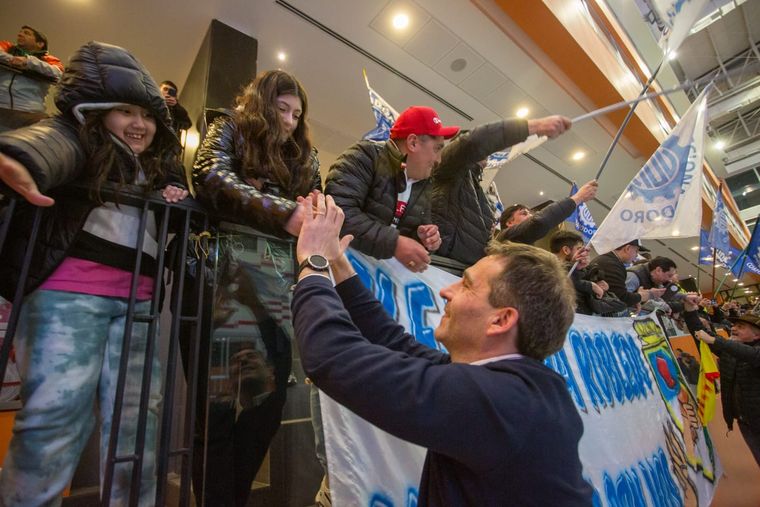 Juan Pablo Luque se dio ganador en las elecciones aunque esperará a los resultados definitivos para festejar Foto: Twitter @luquejuanpablo
