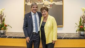El ministro de Economía, Luis Caputo, y la titular del FMI, Kristalina Georgieva, se reunieron en el marco de la reunión conjunta de primavera del Banco Mundial y el Fondo Monetario Internacional.