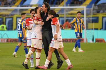 Estudiantes enfrenta a Central Córdoba luego de dar el batacazo en el Gigante de Arroyito.