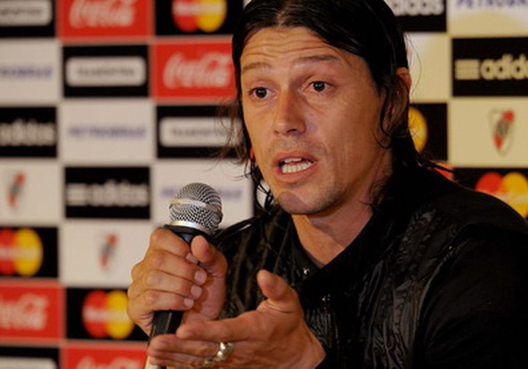 Almeyda explotó de bronca. Foto: Télam
