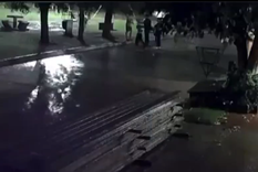 En ese grupo estaba el joven alcanzado por el rayo Foto: Captura de video