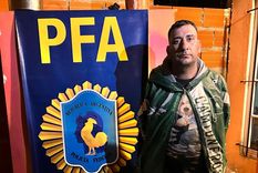 Fabián Barraza al momento de ser detenido por la Policía Federal. Foto: Ministerio de Seguridad Fabián Barraza al momento de ser detenido por la Policía Federal. Foto: Ministerio de Seguridad