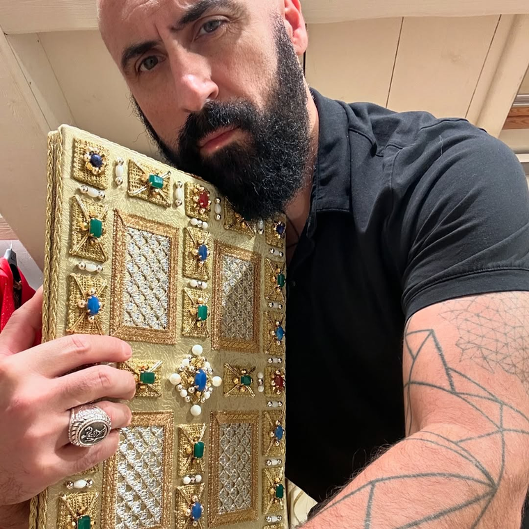 Filippo Sorcinelli, el sastre que vistió al Papa y desafió al Vaticano. Foto: Instagram: filippo_sorcinelli