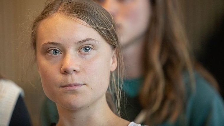 Thunberg fue multada por un tribunal sueco tras desobedecer una orden policial durante una protesta en una terminal petrolera. Foto: GETTY IMAGES