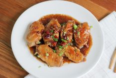 Pollo a la Coca Cola Una receta simple y deliciosa en pocos pasos Foto: Shutterstock