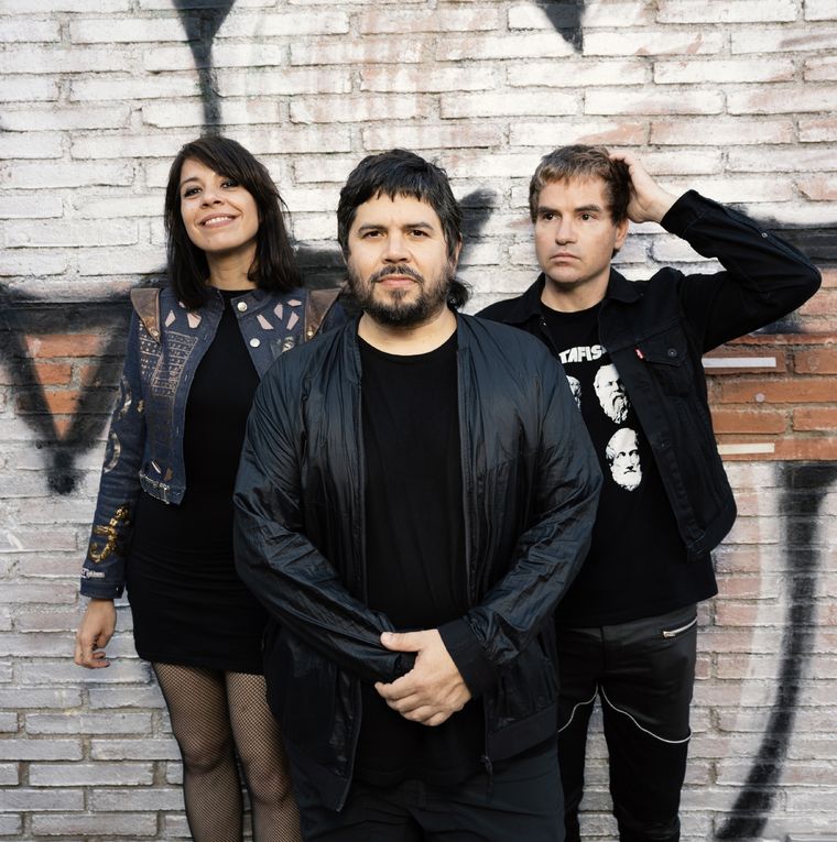 Santiago Motorizado participa en la canción El Sur, de los españoles Dorian. Foto: Gentileza prensa