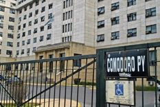 El edificio quedó desconectado por el robo de cables de fibra óptica que lo alimentaba Foto: Archivo