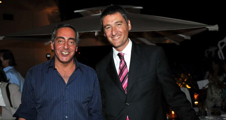 El intendente de Capital, Víctor Fayad, junto al anfitrión, el gerente de Park Hyatt, Antonio Álvarez Campillo. Foto: Nacho Gaffuri / MDZ