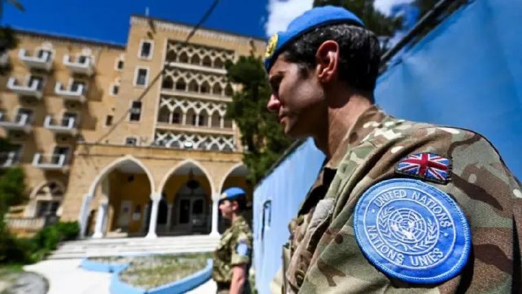 La zona desmilitarizada de Naciones Unidas en Chipre amortigua la división entre el norte y el sur. Foto: BBC