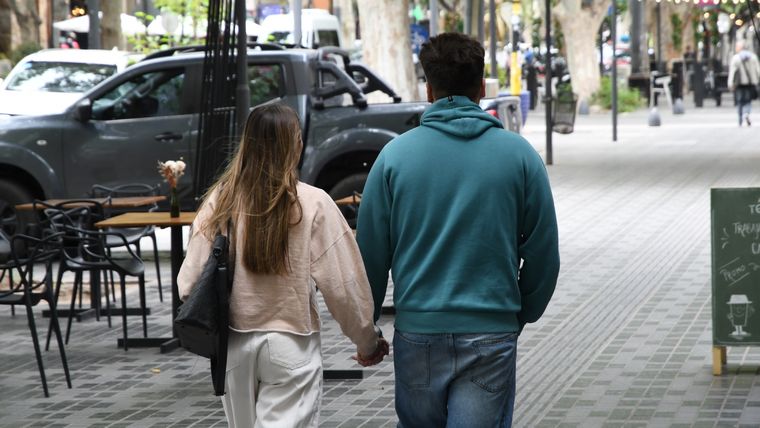 Anses ofrece una ayuda económica para parejas que contraen matrimonio. Foto: Rodrigo DAngelo / MDZ