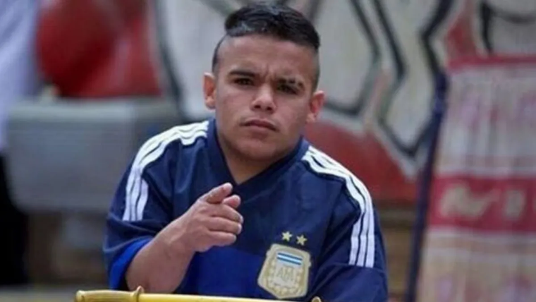 En el barro.