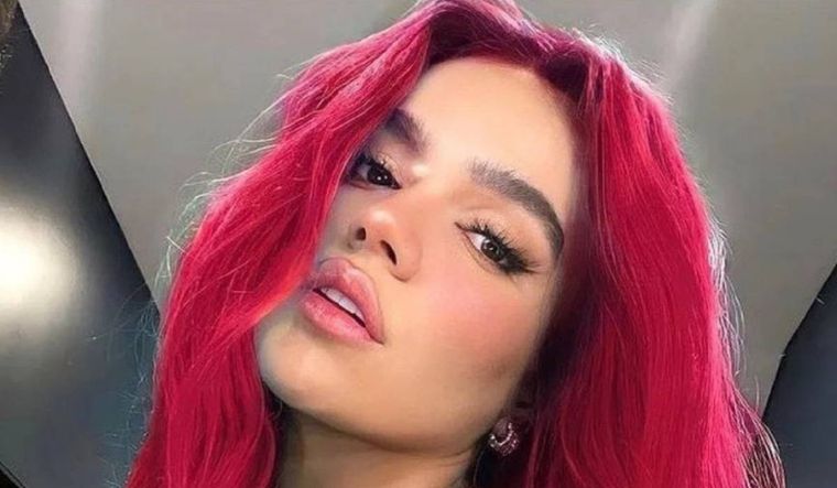 KAROL G Carolina Giraldo Navarro es una cantante y compositora colombiana de reggaeton, pop y trap latino Foto: @karolg