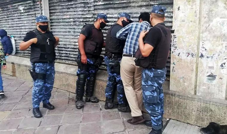 El hombre fue identificado como Roque Antonio Romero y ejercía como profesor de Física en varias escuelas de la ciudad de Salta