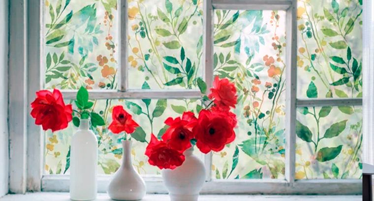 Existen películas decorativas para ventanas y también para vitrales. Foto: .etsy.com Existen películas decorativas para ventanas y también para vitrales. Foto: .etsy.com