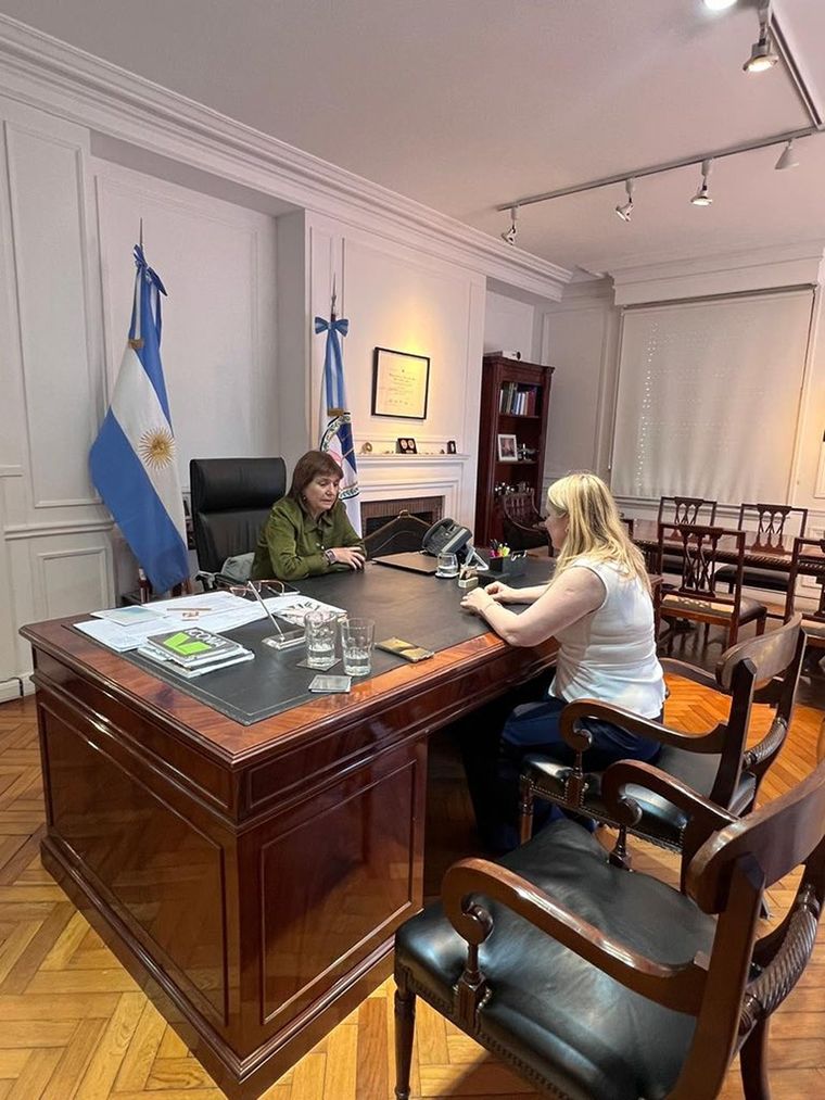 Hebe Casado se reunió con Patricia Bullrich. Foto: Cuenta de X de Hebe Casado.